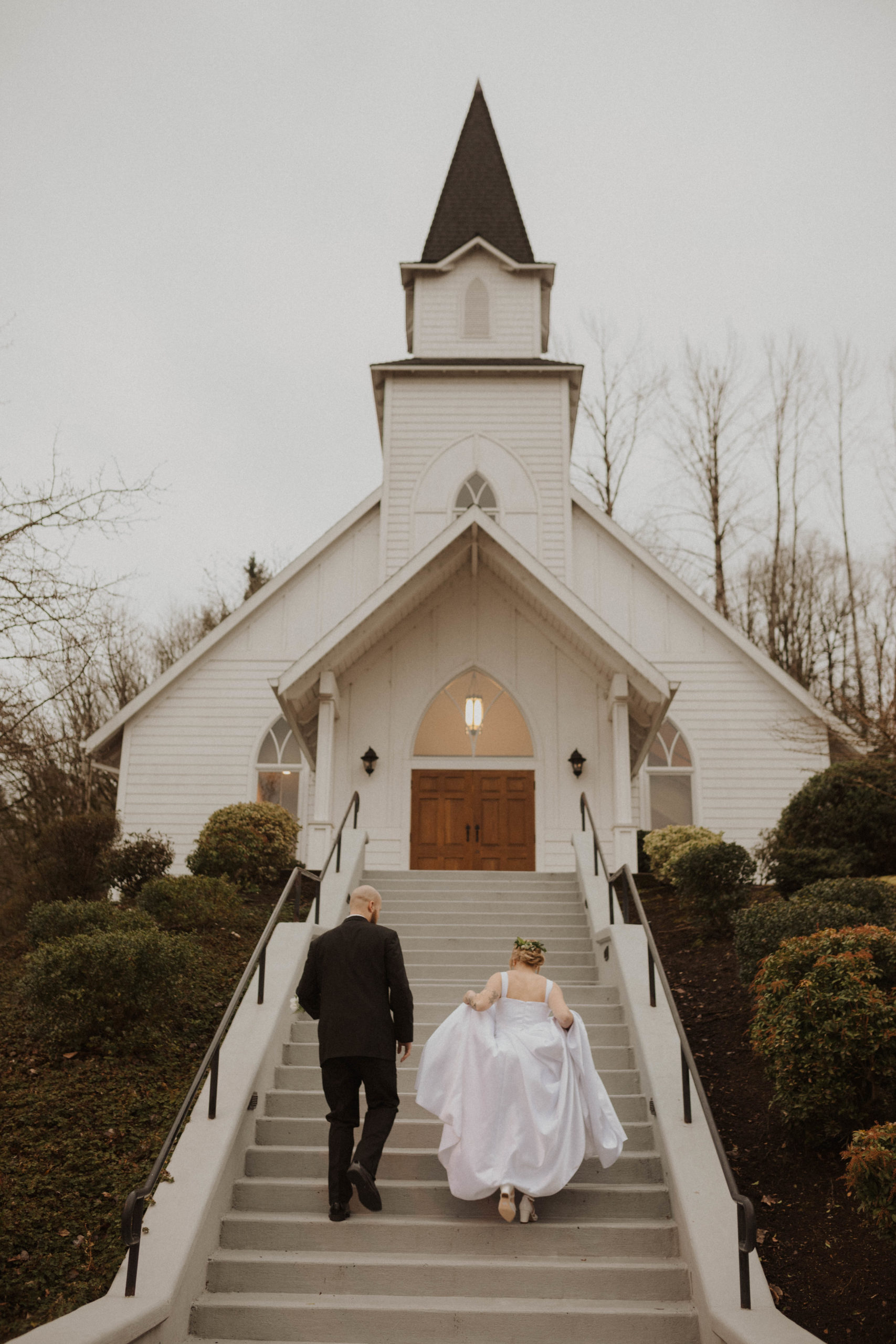 Old-school chapel wedding in Portland, Oregon